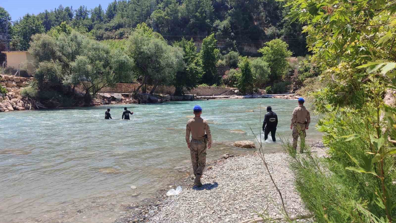 Alara Çayı'nda Kaybolan Genci Arama Çalışmaları 17 Gün Sonra Da Devam Ediyor