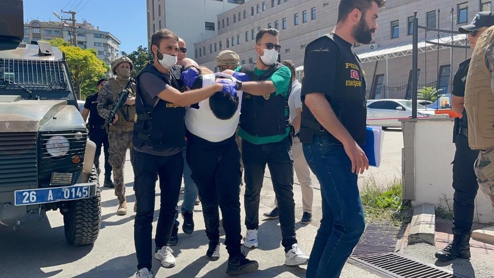 Eskişehir’de Neo-Nazi Sembolüyle 5 Kişiyi Bıçaklayan Saldırganın Ölüm Haberi