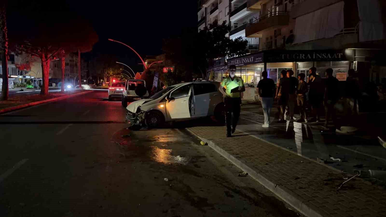 Kontrolden Çıkan Otomobilin Yol Açtığı Korkutucu Anlar