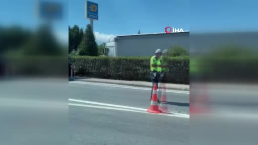 Panelvan Yol Tabelasına Çarptı: Bir Ölü ve İki Yaralı