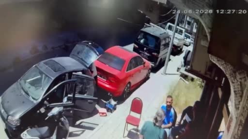 Postacı Kılığıyla İşlenen Cinayet: İntikam Nedenli Kanlı Olay