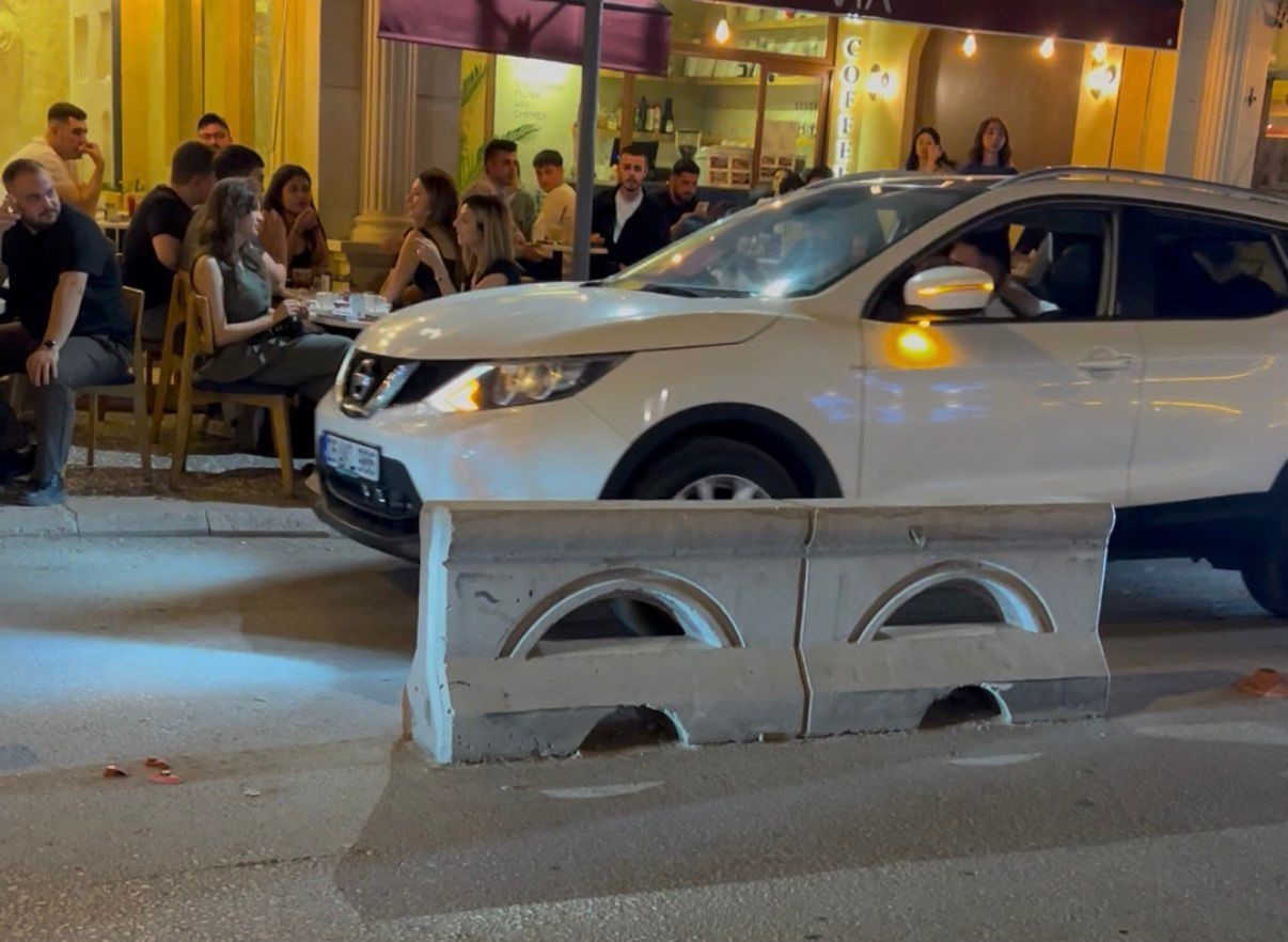 Sokakta Rahatsızlık Yaratan Egzoz ve Kamyon Kornası Sürücüleri
