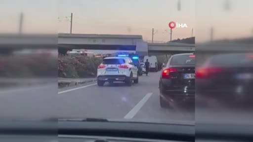 Su Yüklü Tır Hızlı Tren Köprüsü Ayağına Çarptı: Bir Kişi Hayatını Kaybetti