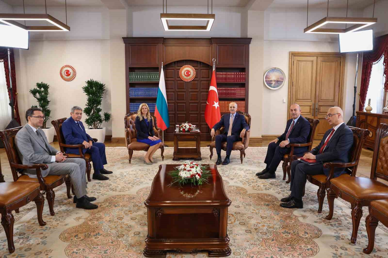 TBMM Başkanı Kurtulmuş ve Bulgaristan Ulusal Meclisi Başkanı Dotsova Görüşmesi