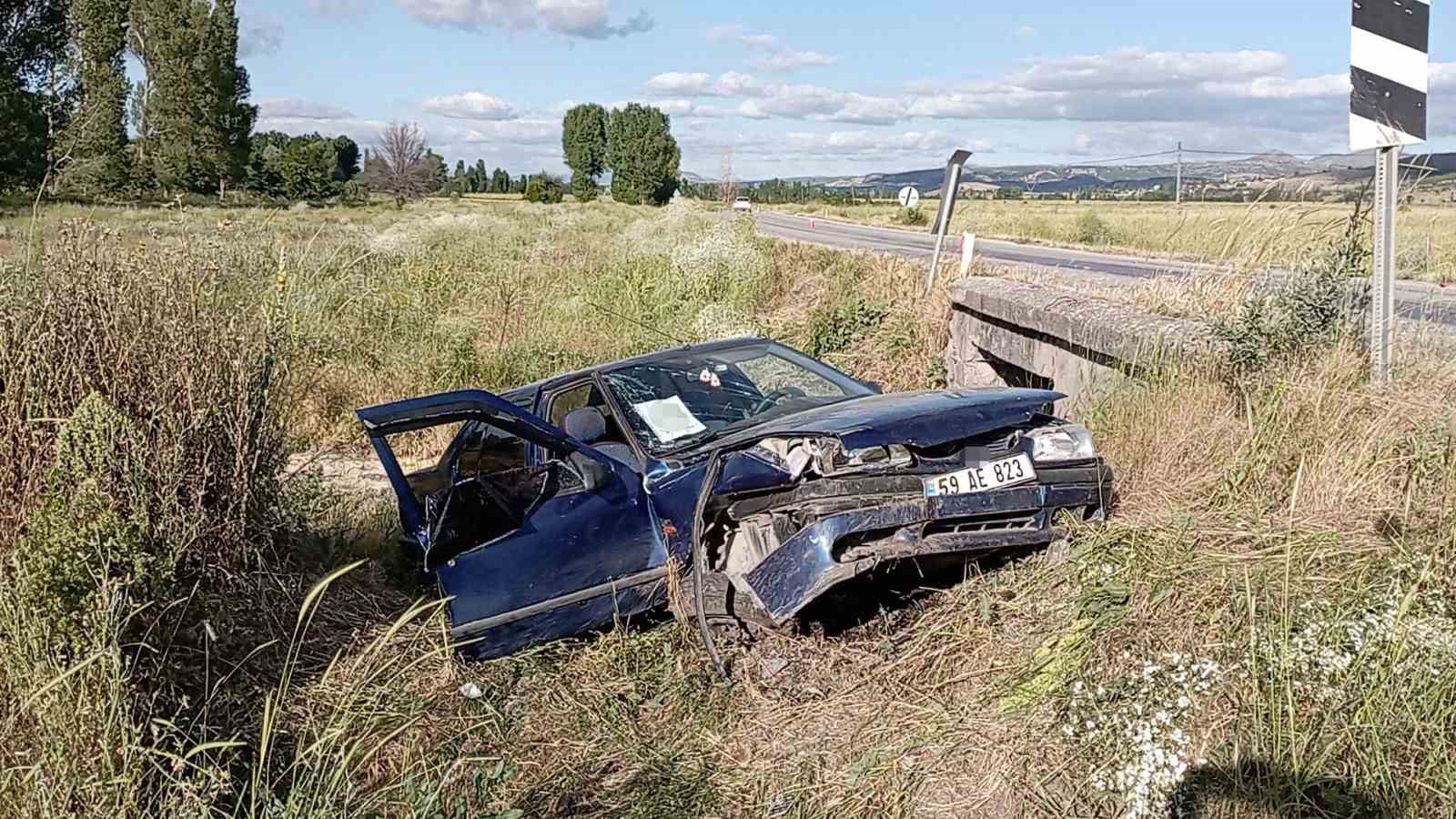 Tokat'ta Otomobil Kazası: Şarampole Uçtu ve Neden Olduğu Trafik Güvenliği Alarm Verici Sonuçlar