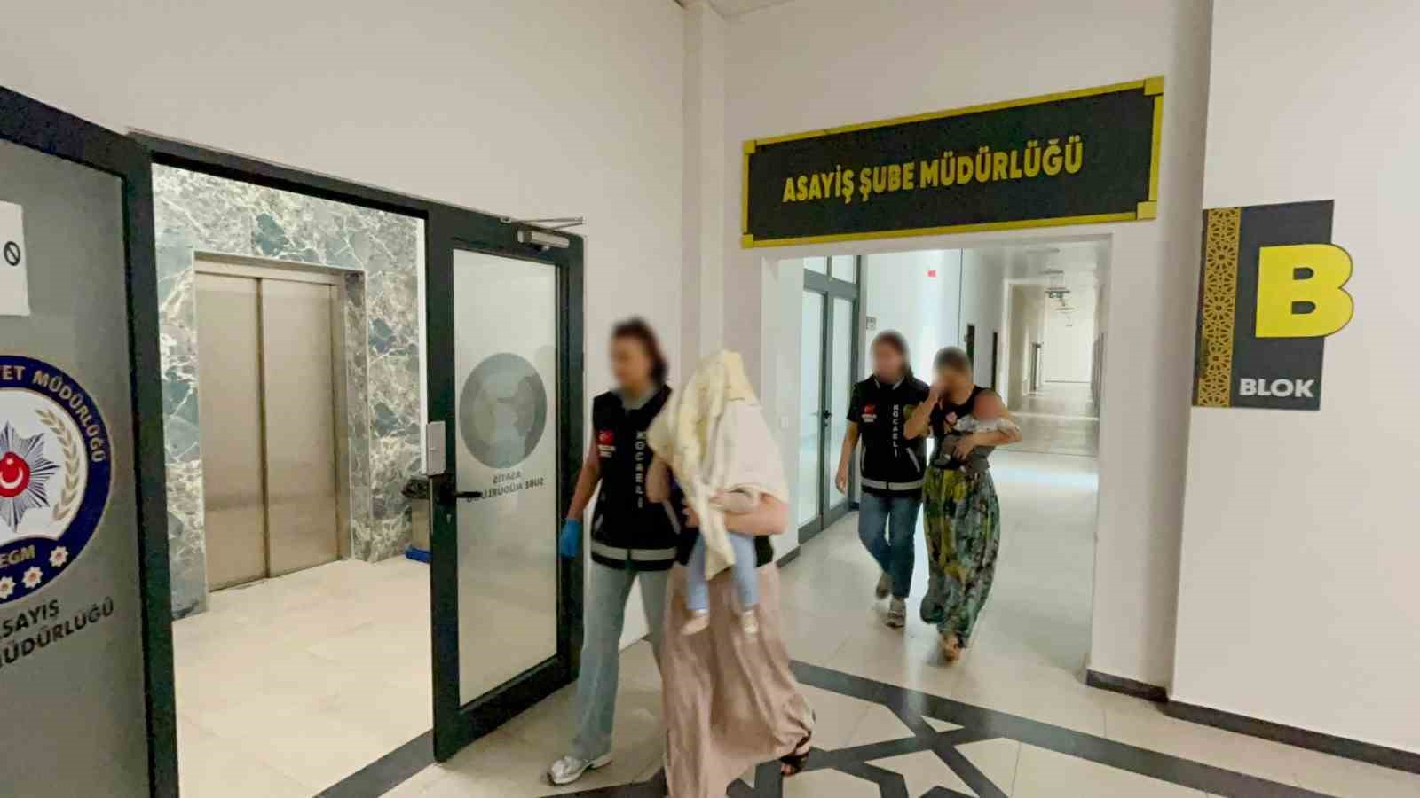 1,6 Milyon Liralık Hırsızlığın Şüphelisi Kadınlar Bebekleriyle Adliyeye Sevk Edildi