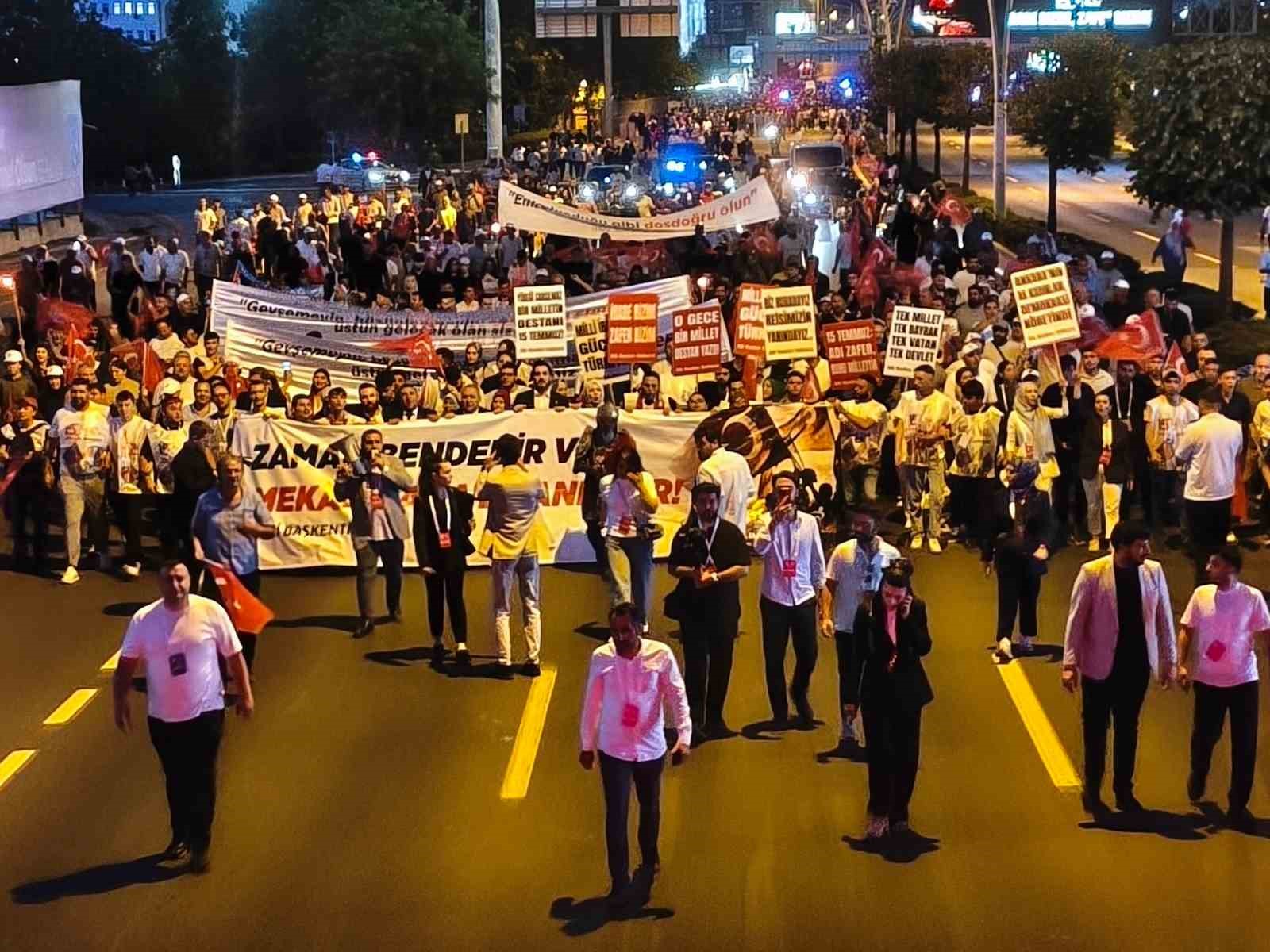 15 Temmuz’un 10. yıl dönümünde Cumhurbaşkanlığı Külliyesi’ne yürüyüş