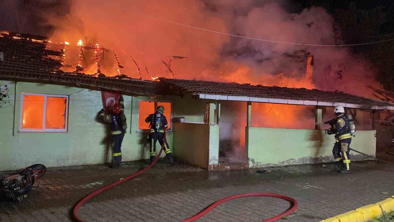 74 yaşındaki annesine dehşeti yaşatan sanığa 15 yıl mahpus