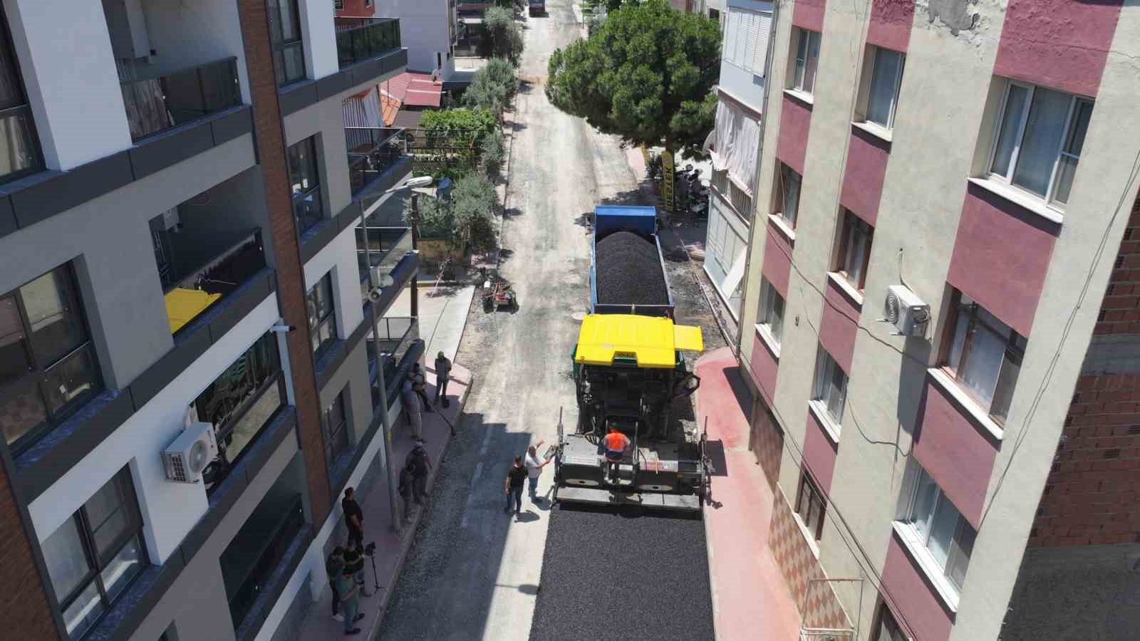 Alaşehir’de 3 bin tonluk asfalt atılımı