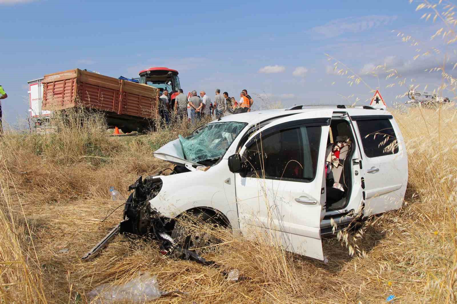 Amasya’da cenaze dönüşü aile faciası: Tıpkı aileden 3 kişi kazada hayatını kaybetti
