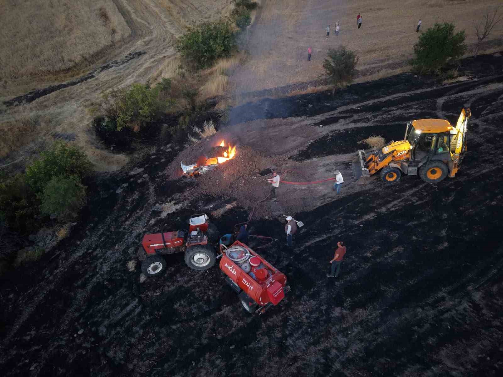 Ankara’da aracın alev alması ile çıkan yangın söndürüldü