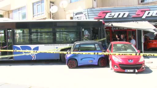 Ankara’da denetimden çıkan EGO otobüsü iş yerine girdi: 7 yaralı