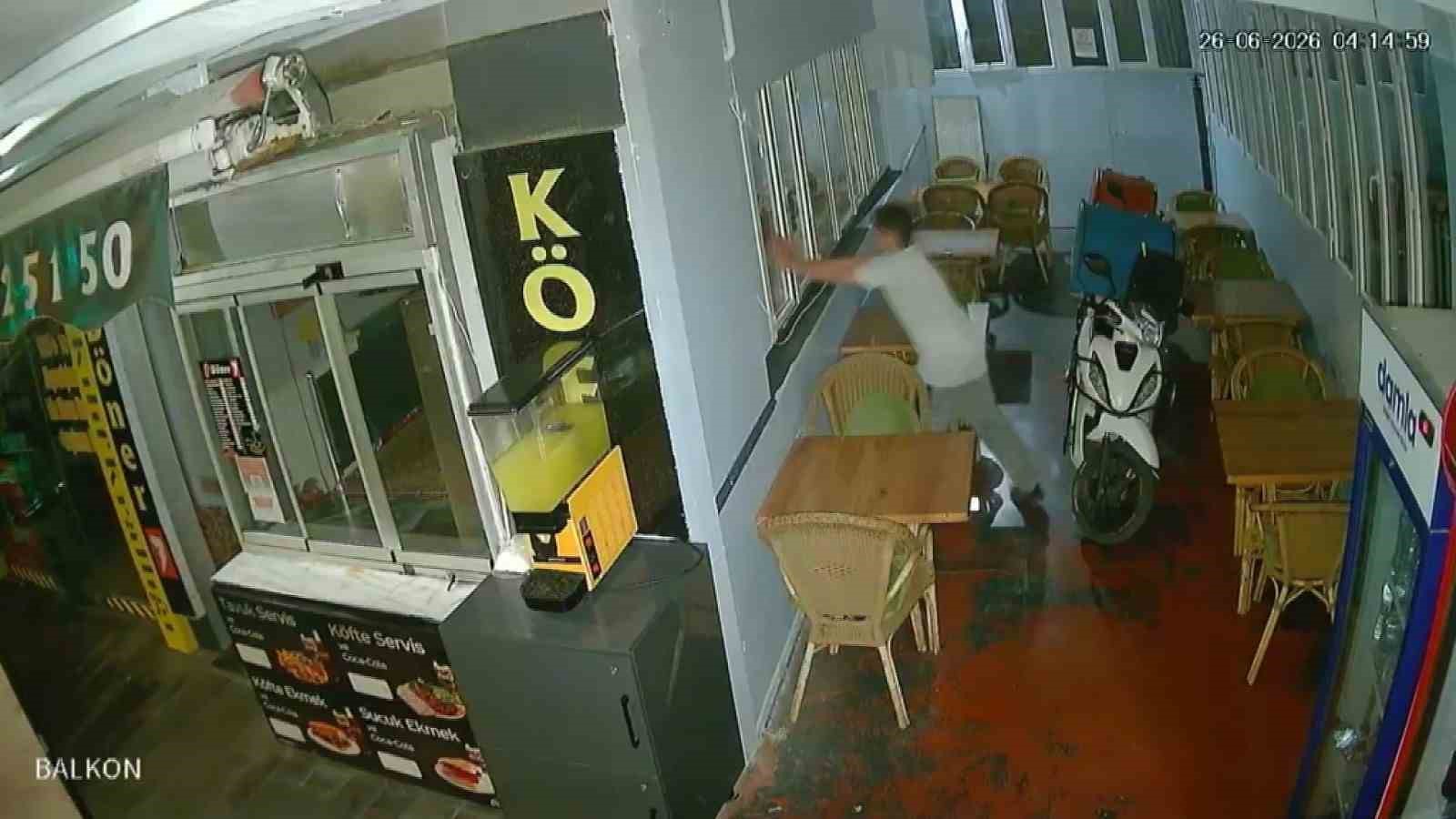 Aynı Gün 4 İş Yerine Giren Hırsız Yakalandı ve Tutuklandı