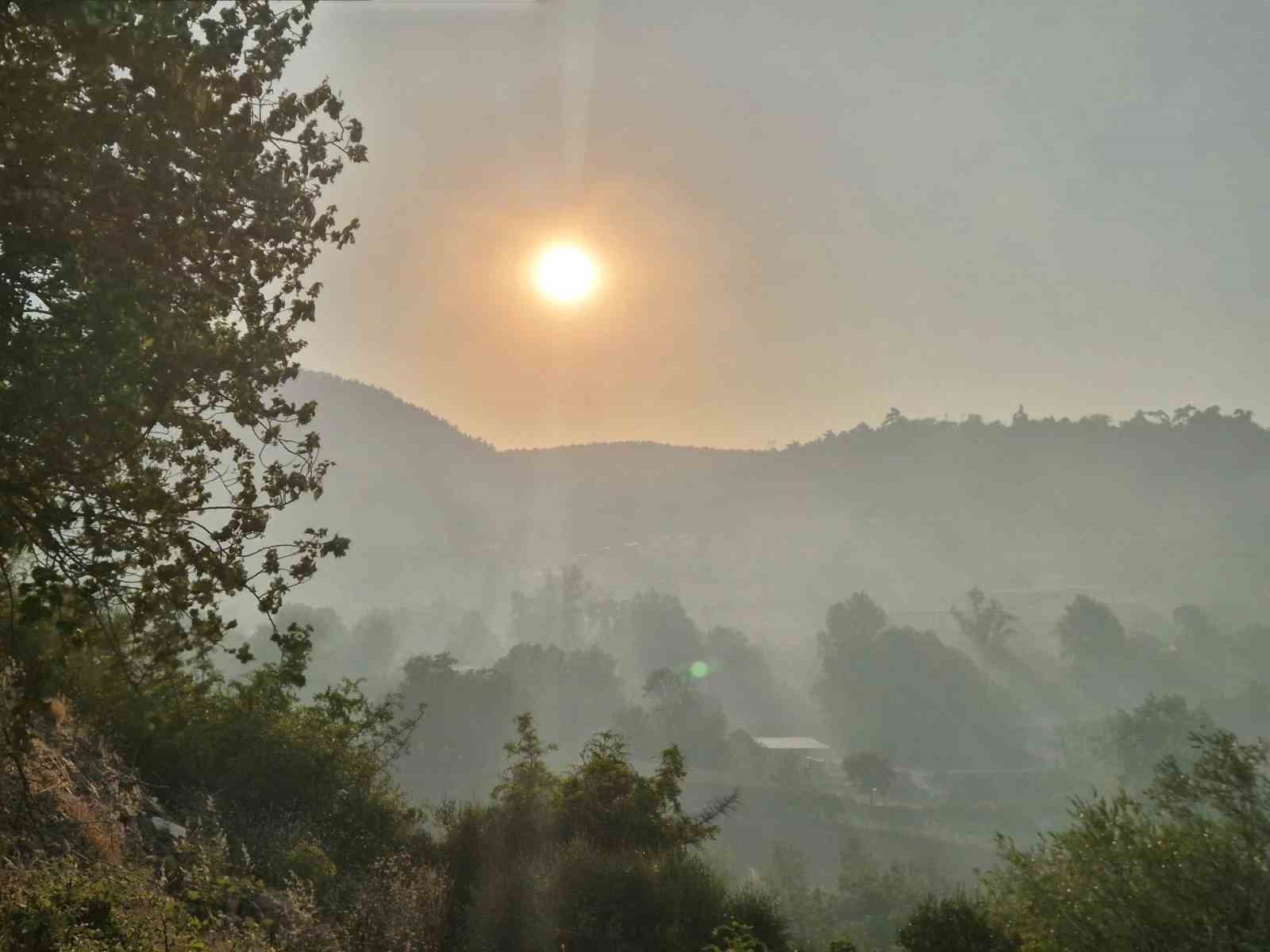 Balıkesir’deki Yangın ve Gökyüzünü Kaplayan Dumanlar