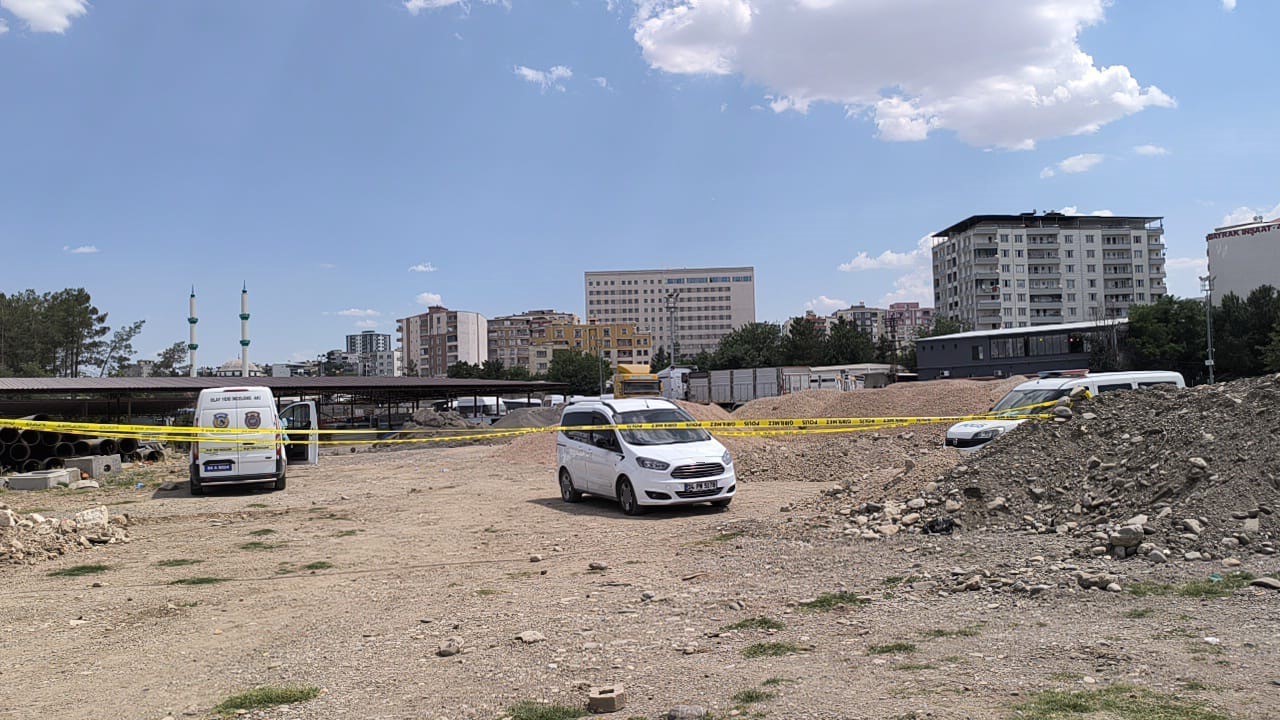 Batman'da 7 Aylık Hamile Eski Eşini Vurmakla Aranan Şahıs Siirt'te Sorgulanıyor