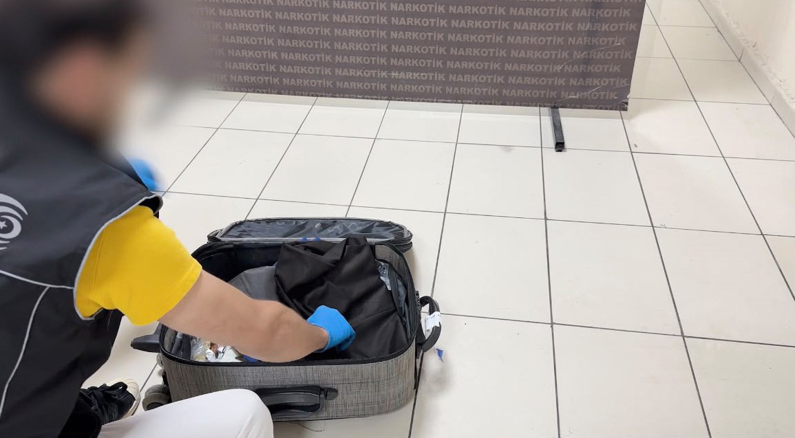 Batman'da Dedektör Köpek Mailo'ya Takılan Akılalmaz Sevkiyat Yöntemi