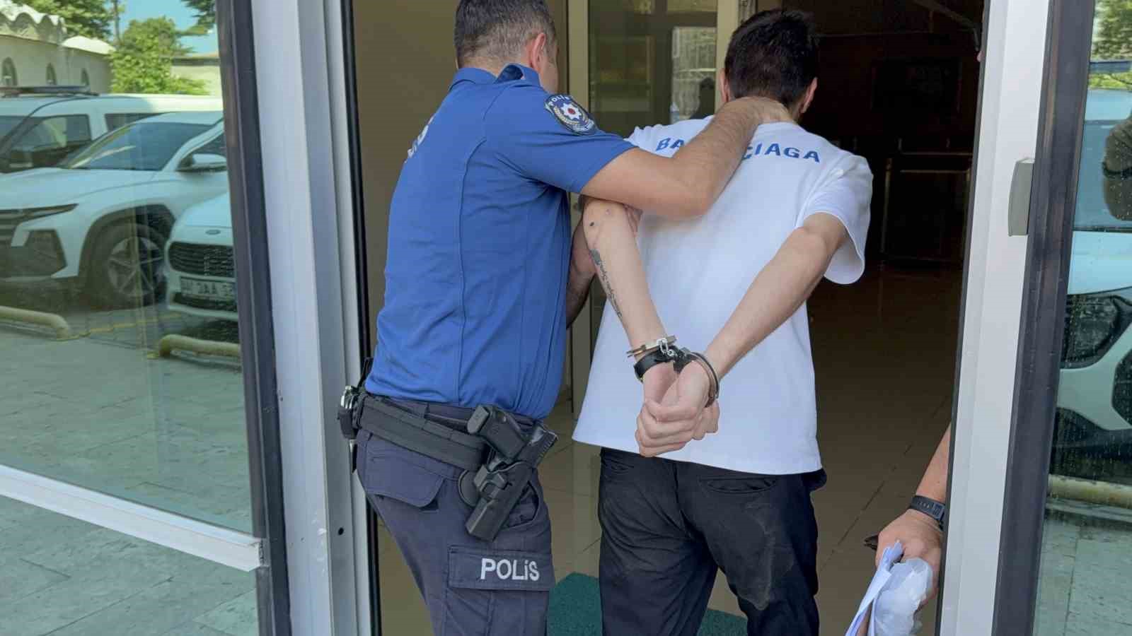 Bıçaklı Kavga Zanlısı Adliyeye Sevk Edildi