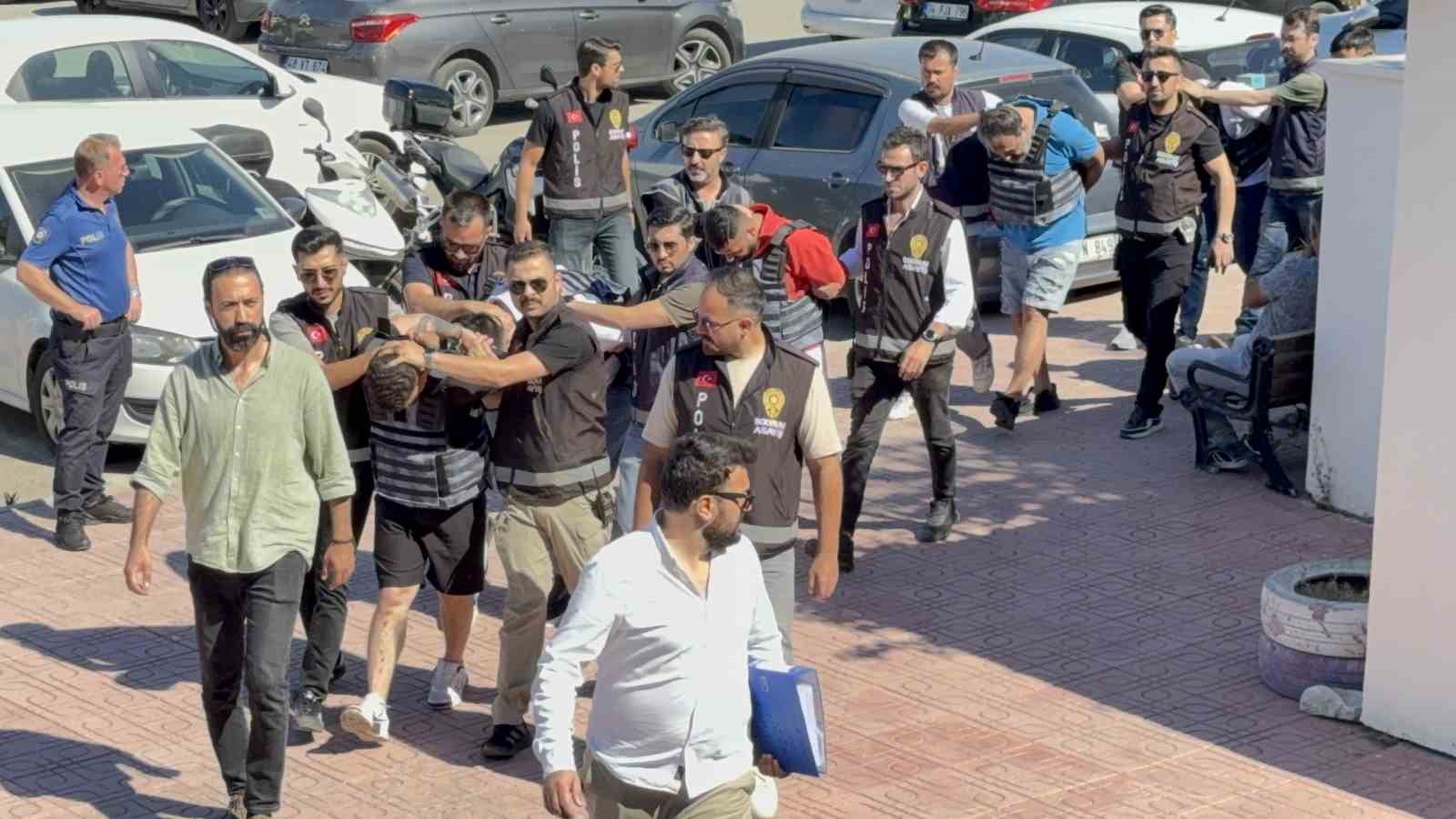 Bitez’deki cinayet soruşturmasında 7 kuşkulu adliyeye sevk edildi