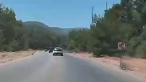 Bodrum’da 2 Kişinin Yaralandığı Kaza Anını Gösteren Güvenlik Kamerası Görüntüleri