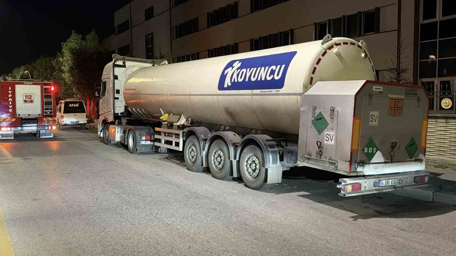 Bolu’da tankerden azot gazı sızıntısı korkuttu
