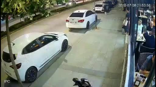 Bolu’da yediler, içtiler; hesabı ödemeden gittiler