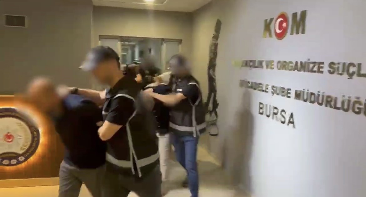 Bursa'da Vatandaşların Canını Yakan Şafak Operasyonu ile Şüpheliler Etkisiz Hale Getirildi
