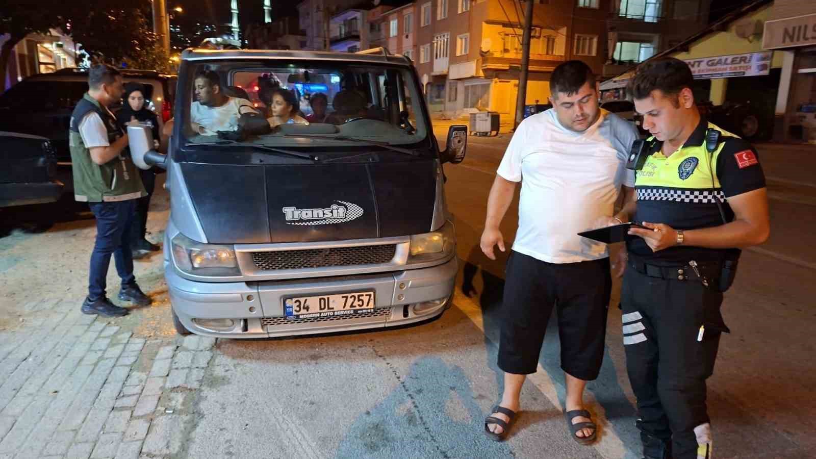Bursa polisinden ‘Huzur’ uygulaması: 1 kişi yakalandı, 24 şoföre ceza yazıldı
