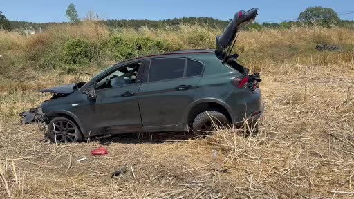Çan’da araba tarlaya uçtu: 2 yaralı