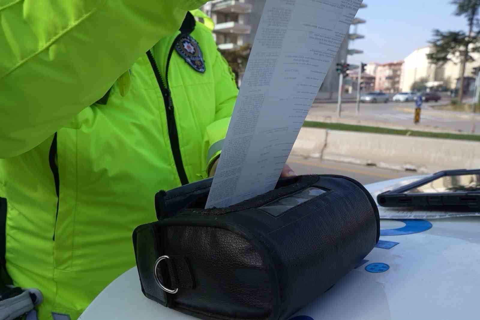 Dronlu kontrolde 11 motosiklet şoförüne 60 bin lira ceza