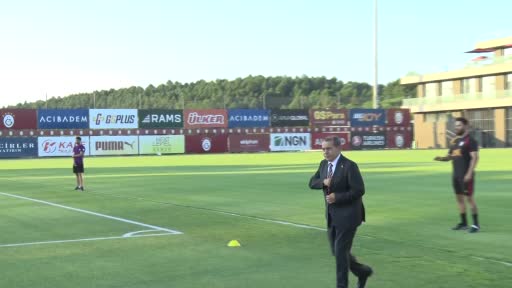 Dursun Özbek: Galatasaray'ın 121 Yıllık Geleneklerine Uygun Bir Takım Kuracağız