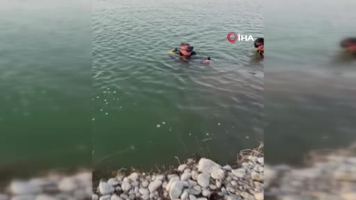 Elazığ’da babasıyla baraj gölüne giren 18 yaşındaki genç boğuldu