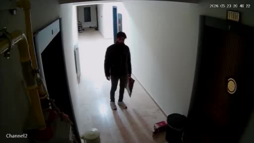 Elazığ’da Çiçek Hırsızı Kameralara Yakalandı