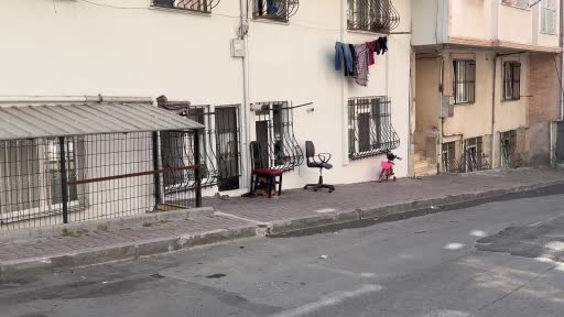 Esenyurt'ta Silahla Ev Basma Olayında Güncel Detaylar: Anne O Anları Anlattı