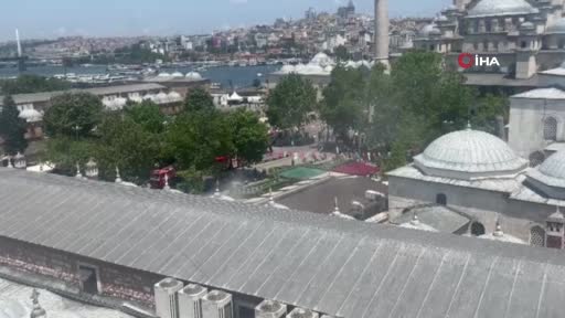 Fatih Eminönü'nde Yangın: İş Yeri Alevler İçinde