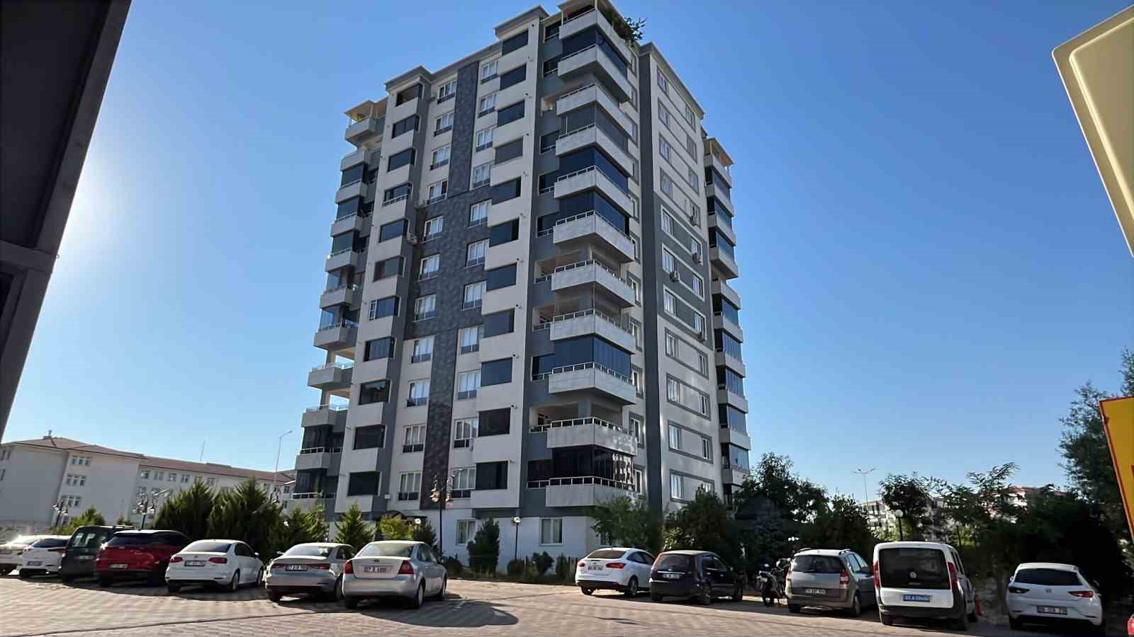 Gaziantep’te asansörde sıkışan yaşlı bayan hayatını kaybetti