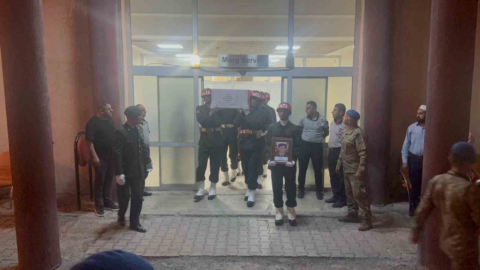 Hakkari’de hayatını kaybeden Yüksel Işık’ın cenazesi askeri merasimle Bursa’ya uğurlandı