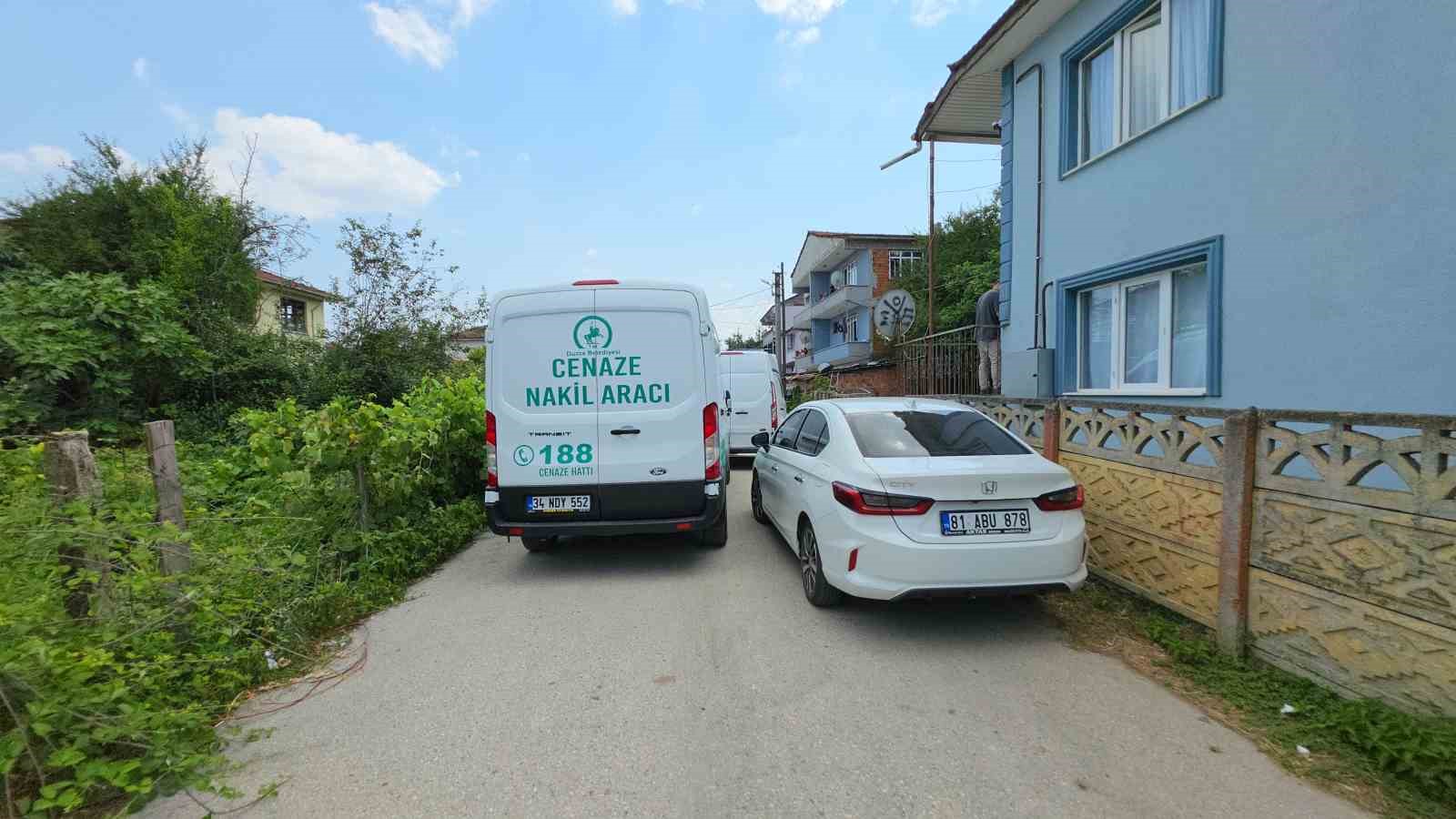 İnşaat çalışanı konutta kaldığı arkadaşını kazara silahla vurarak öldürdü