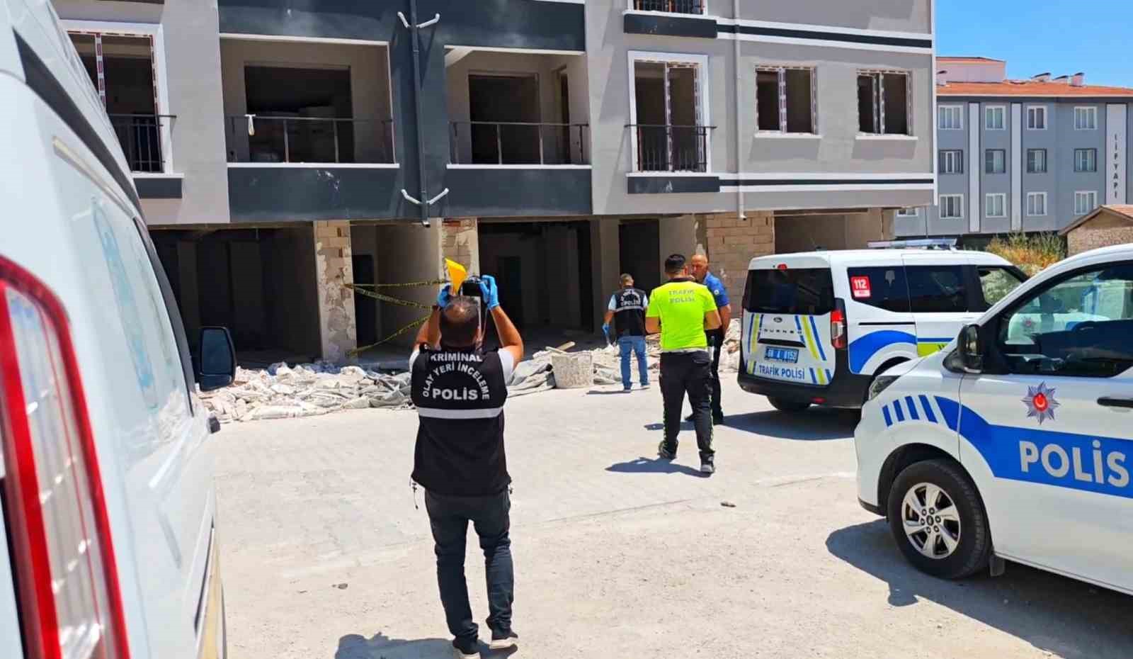 İnşaatta merdivenlerden düşen personel hayatını kaybetti