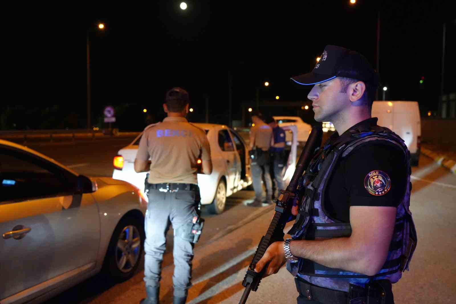 İstanbul ile Ankara'yı Bağlayan Bolu Geçişinde NATO Denetimleri