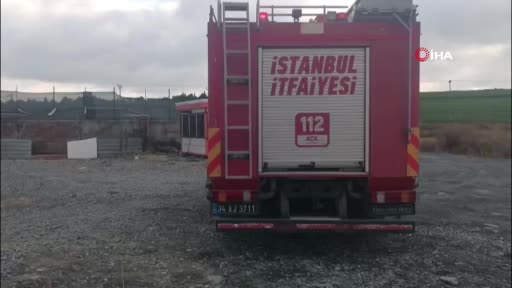 İtfaiye, Toprağa Saplanan İki Büyükbaş Hayvanı Kurtardı