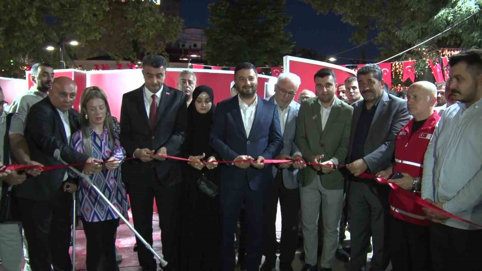 Kağıthane Meydanı’nda "15 Temmuz Demokrasi ve Ulusal Birlik Günü" nöbeti
