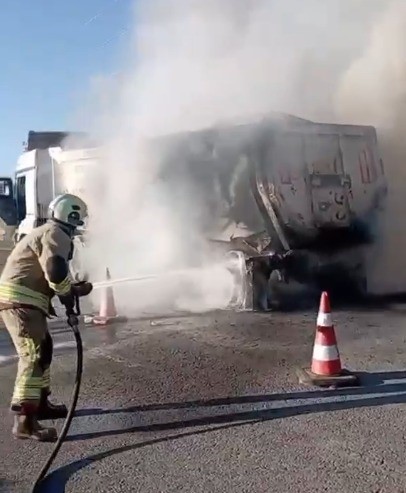 Kahramanmaraş’ta kamyon yangını
