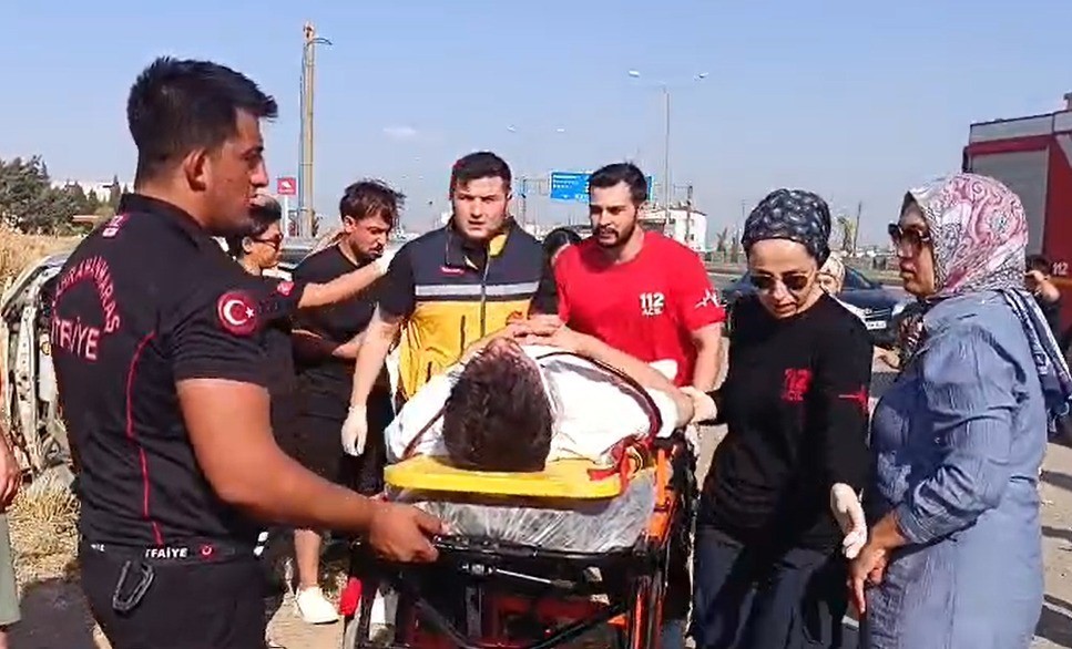 Kahramanmaraş'ta Otomobil Takla Attı ve 2 Yaralı Ayrıntıları