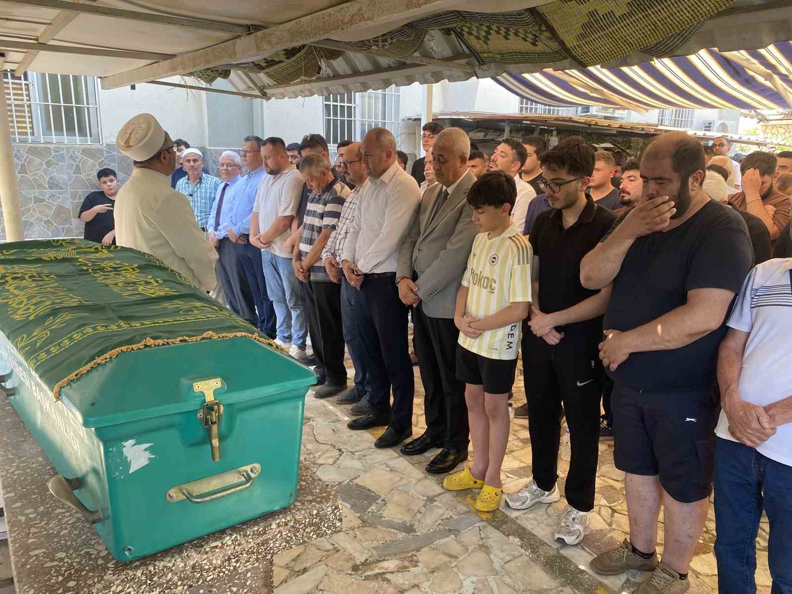 Kalbine Yenilen Eğitimcinin Son Yolculuğu