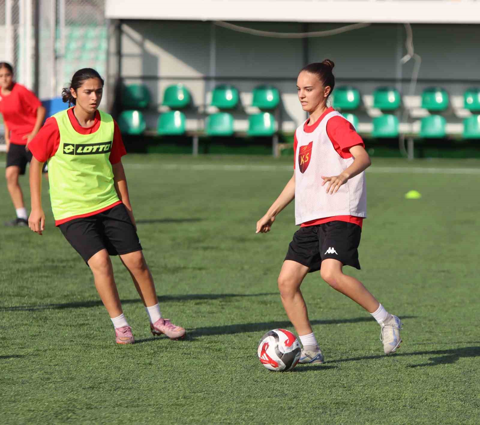 Kayseri Kadın Futbol Kulübü, Harika Lig’e hazırlanıyor