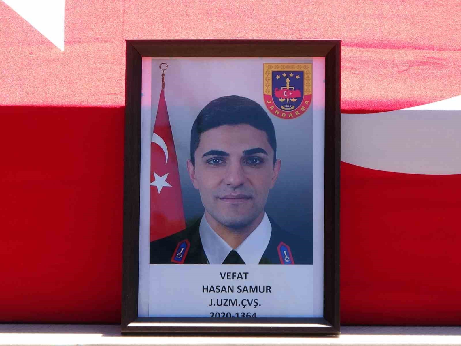 Kazada hayatını kaybeden uzman çavuş son yolculuğuna memleketi Uşak’ta uğurlandı