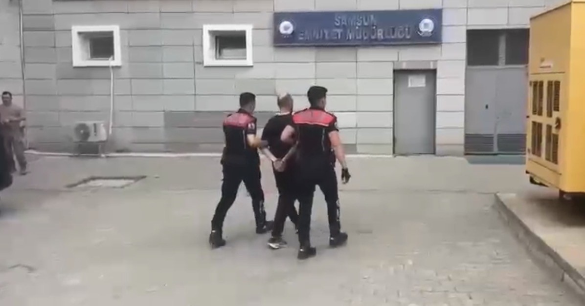 Kırmızı Bültenle Aranan Firari ve Uyuşturucu Hükümlüsü Yakalandı