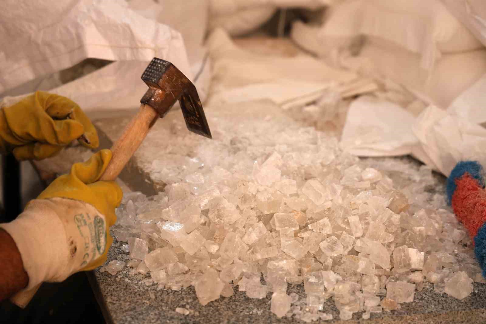 Kırşehir’de Turşuluk Sezonu ve Kaya Tuzu Satışlarındaki Canlanma