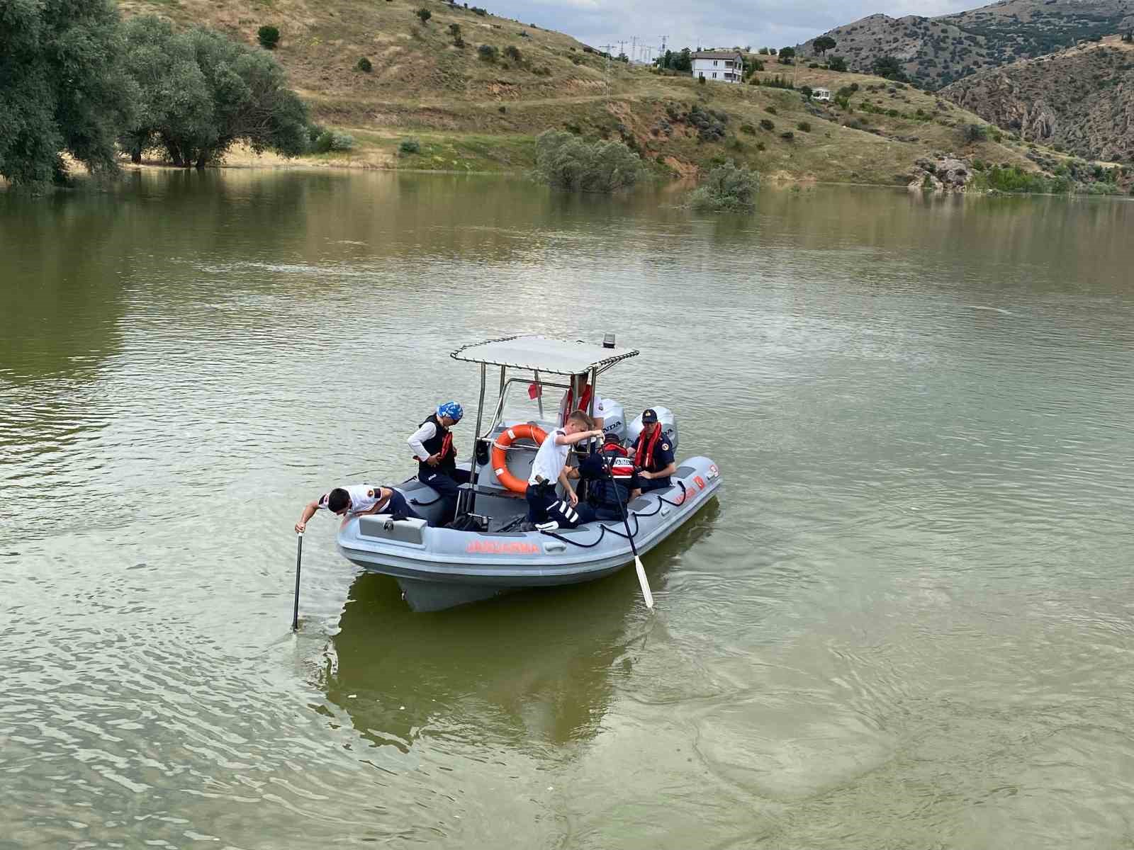 Kızılırmak'ta Çocuğunu Kurtarmak İçin Girdikten Sonra Babasının Cansız Bedeni Bulundu