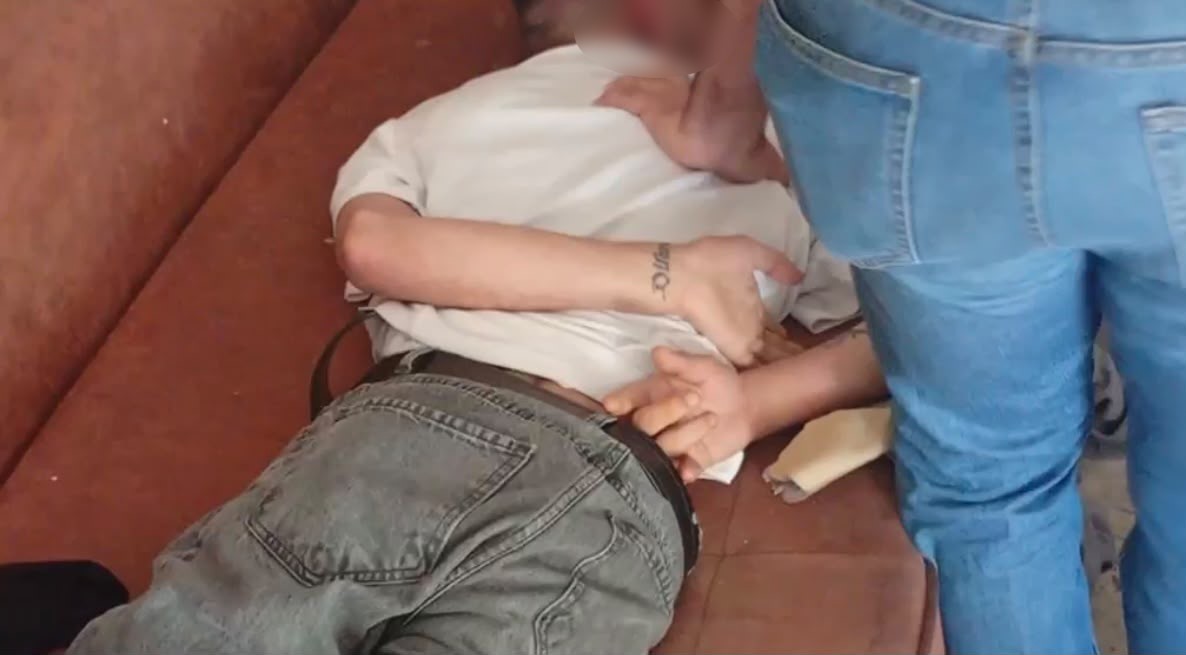 Kocaeli’de iş yerini akaryakıt dökerek yakmaya çalıştılar: 5 gözaltı